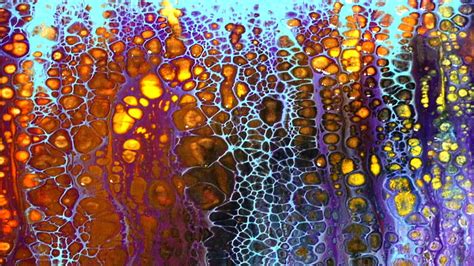 How to Make Fluid Art: Exploring the Creative Process of Artistic Fluidity